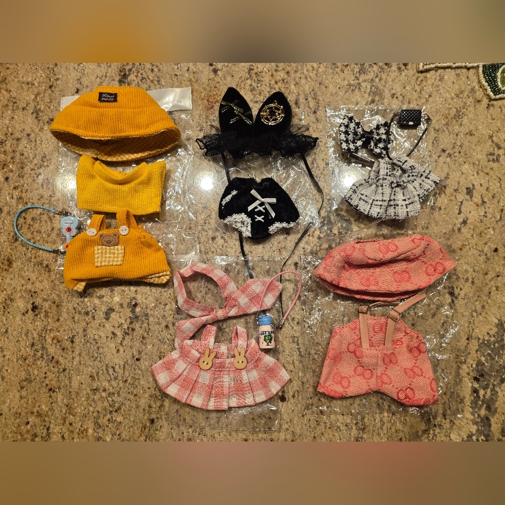 Lot of 5x Labubu Clothes and Accessories